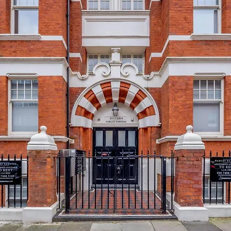 Hamlet Gardens Apartment London