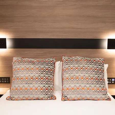 Hotel Merit Kensington 4*