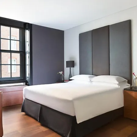 Grosvenor House Aparthotel 5*