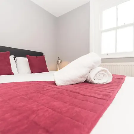 Apartment Stunning Hyde Park *