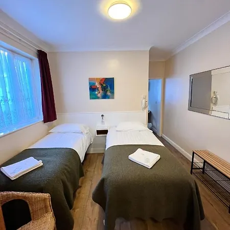 Hotel Melbourne House 3*