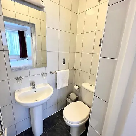 Hotel Melbourne House 3*
