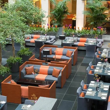 Grosvenor House Aparthotel 5*