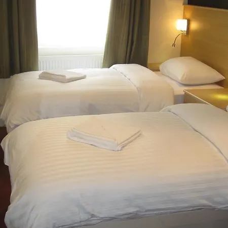 Hotel Mina House 2*