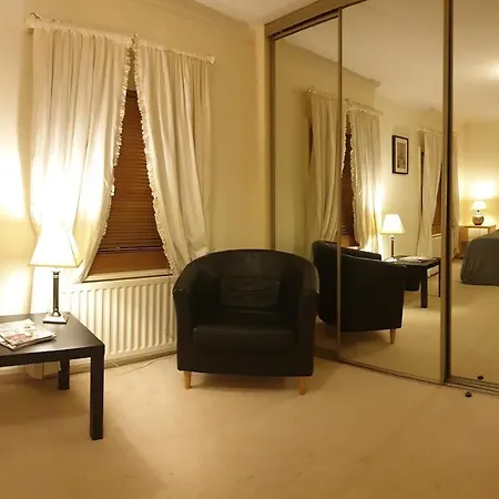 Double With Bathroom In - Vauxhall