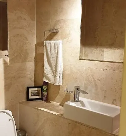 Homestay Double With Bathroom In - Vauxhall *