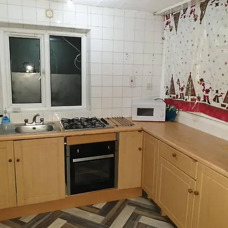 Private Cosy Roomz Homestay *