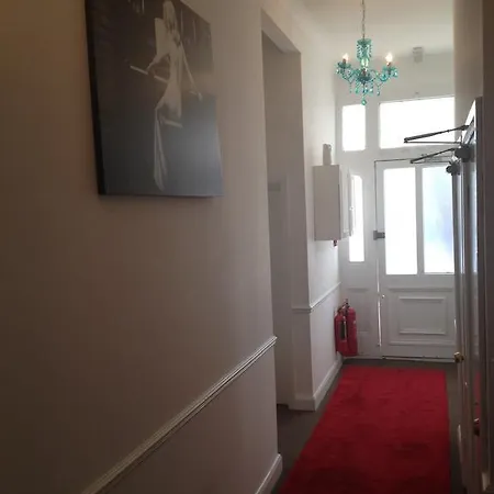 Metro Bed & Breakfast London
