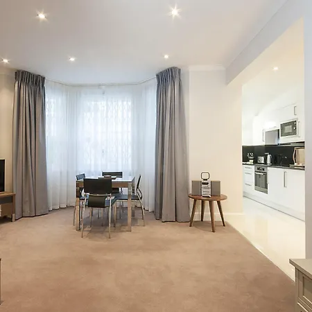 Apart-hotel Manson Place 4*