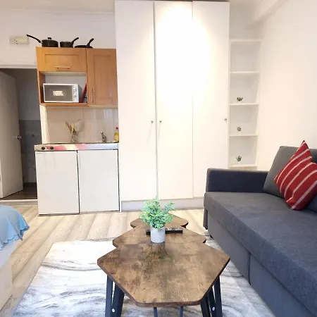 F23-spacious Studio Fits 4 Near Paddington Apartment London