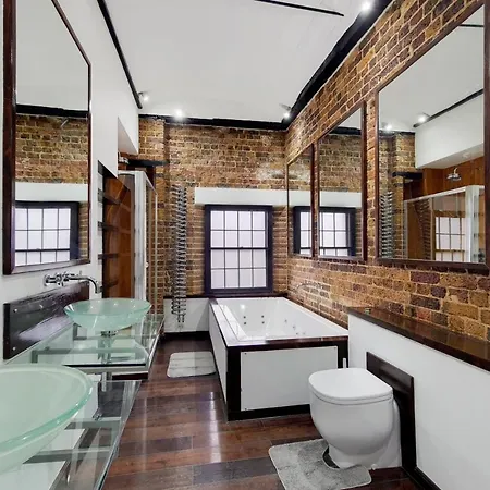 The Lyall Exclusive * London