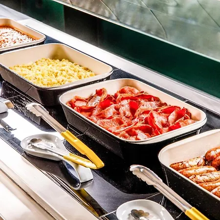 Ibis London Heathrow Terminal 5 3* Hillingdon