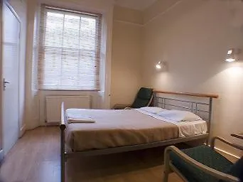 Belgrave House בית הארחה