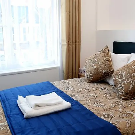 Bed & Breakfast Metro