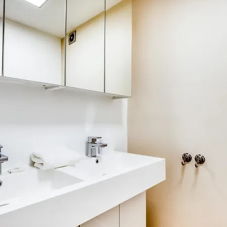 Apartment Homely 4 Bedroom House In Brixton London