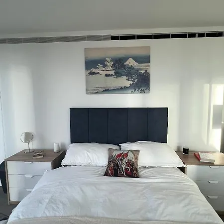 Luxury 2 Bed Flat Close To Victoria Station