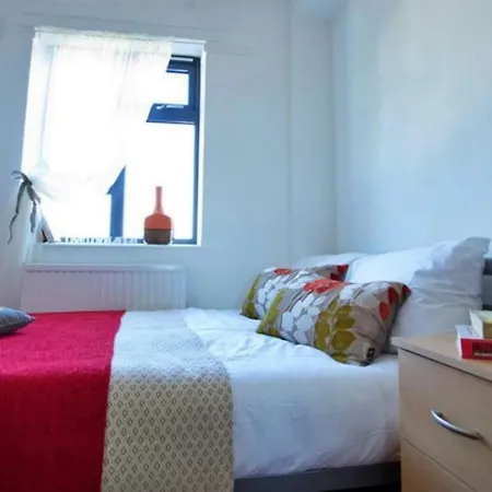 Trendy Rooms For Students Only, Southwark Park - Sk Londra