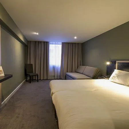 Hotel Sleeper At Royal National Londres