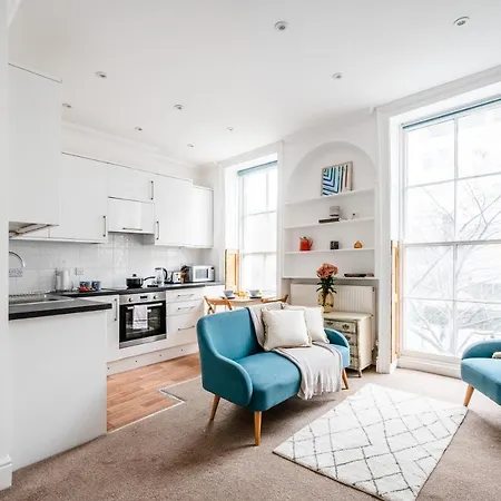 Charming 1 Bed Apartment Near Museum *