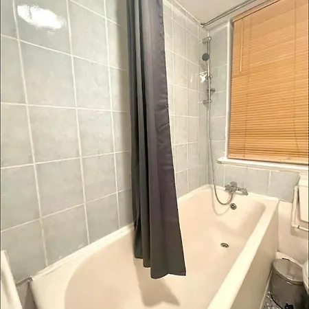 Hyde Park Paddington Apartment *