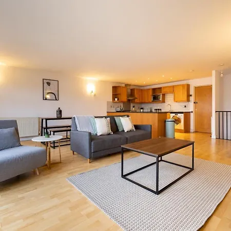 Apartment The Bermondsey Flat London