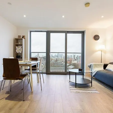 Modern 1 Bedroom Near Canary Wharf With Balcony Apartment *