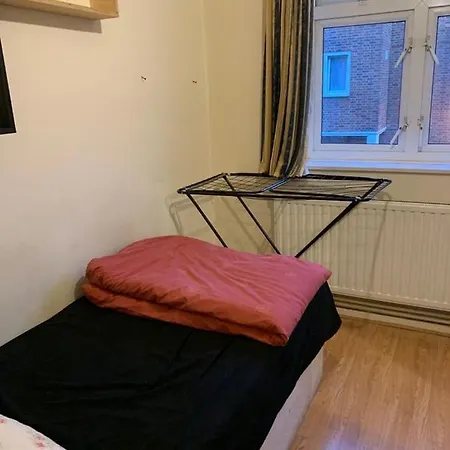 Homestay Arbnb Comfy Sleep Self Catering Private Bedrooms 60 Pound Per Night Per Person