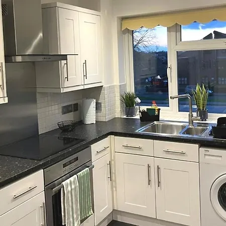 Fw Haute Apartments: Pet-friendly Stanmore With Free Wi-fi & Parking Apartment Stanmore (Greater London)