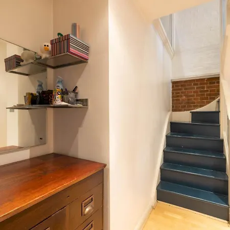 Apartment Pass The Keys Beautiful Spacious 2-bed In Converted Church