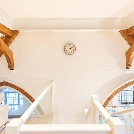 Apartment Pass The Keys Beautiful Spacious 2-bed In Converted Church London