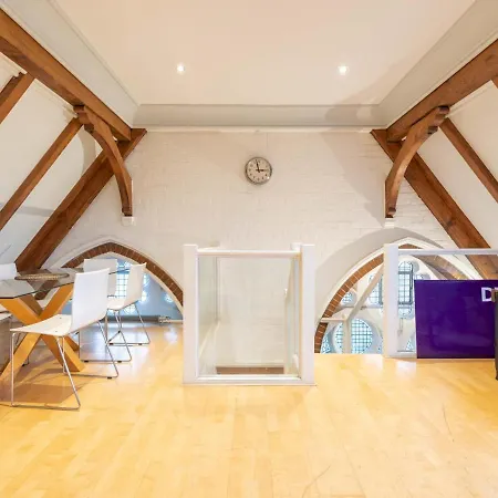 Apartment Pass The Keys Beautiful Spacious 2-bed In Converted Church London