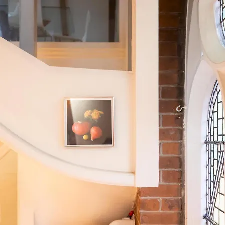 Pass The Keys Beautiful Spacious 2-bed In Converted Church * London