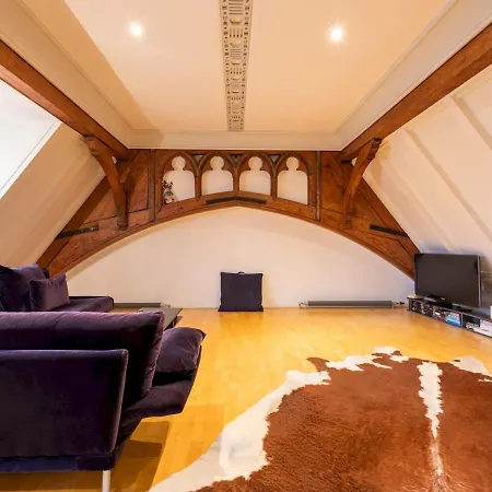 Pass The Keys Beautiful Spacious 2-bed In Converted Church *