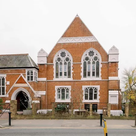 Pass The Keys Beautiful Spacious 2-bed In Converted Church London