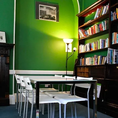 Yha St Paul's Hostel London