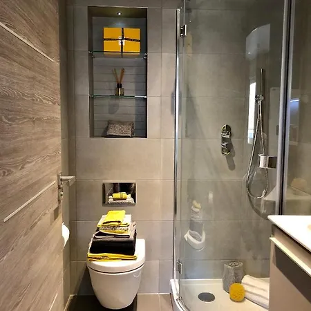 Lux 2 & 3 Bed In Camden Town Free Wifi By Aparts London