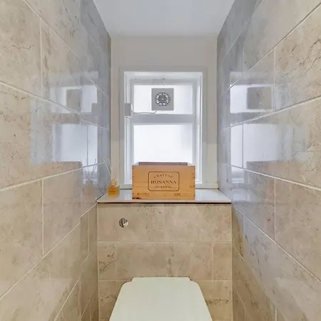 Apartment Stylish Knightsbridge Studio, Steps From Harrods.