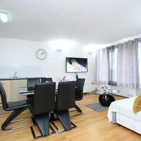 Appartamento Gorgeous 2 Bedroom 2 Bathroom Woolwich Londra