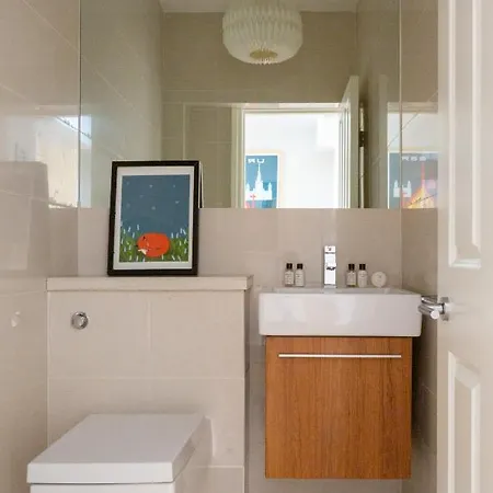 Apartment Ossington Street By Onefinestay