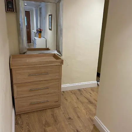 Whole House With Parking And Huge Garden