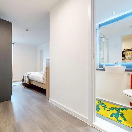 For Students Only Private Bedrooms With Shared Kitchen, And At Canvas Walthamstow In
