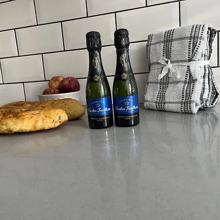 Appartamento Shad Thames Pied-A-Terre Exquisite Historic Warehouse Air Conditioning Private Parking Garden & Balcony Next To Shard With Views