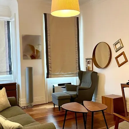 Sloane Square Apartment
