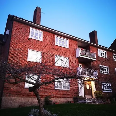 Homestay Muswell Hill Free Parking
