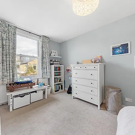 Holiday home Veeve - Clapham Fairytale London