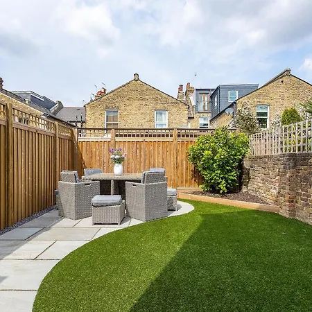 Veeve - Clapham Fairytale Holiday home