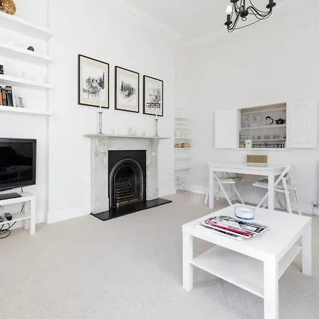 Appartement Elegant Earl's Court 2 Bedroom Flat Just 4 Minutes From Tube Londres