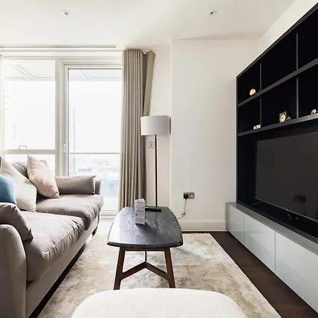 Charles Hope Canary Wharf South Quay شقة *
