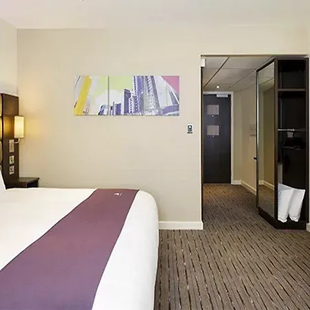 Premier London Edgware 3* Barnet