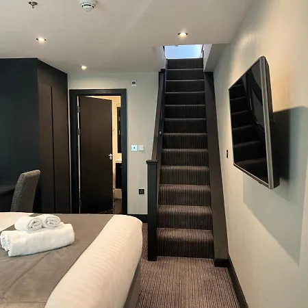 Hatton Garden 4*